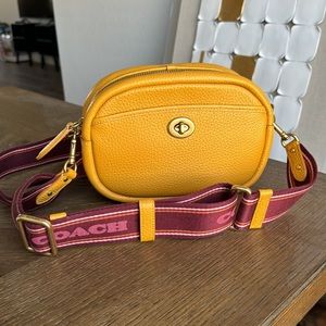 COACH 💛 Camera Bag